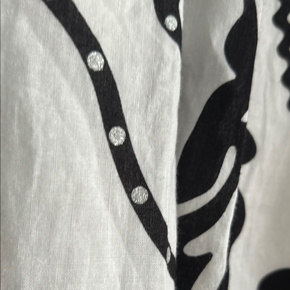 Black and White A-Line PleatedSkirt with subtle metallic silver dots. Size M - Picture 8 of 8